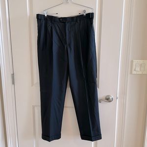 Macy’s Club Room men’s dress pant, 34x32, comfort waist, pleats & cuffs, black